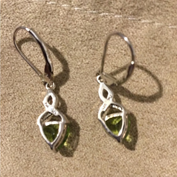 NWOT Madagascar Natural Peridot & White Topaz 925 Lever Back Earrings - Picture 3 of 14